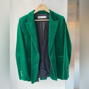 Green velvet blazer ZARA!